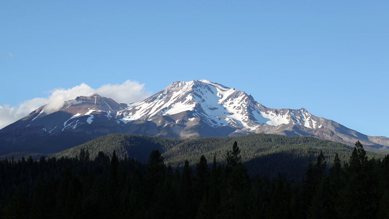 16:9-shasta-from-southwest.jpg